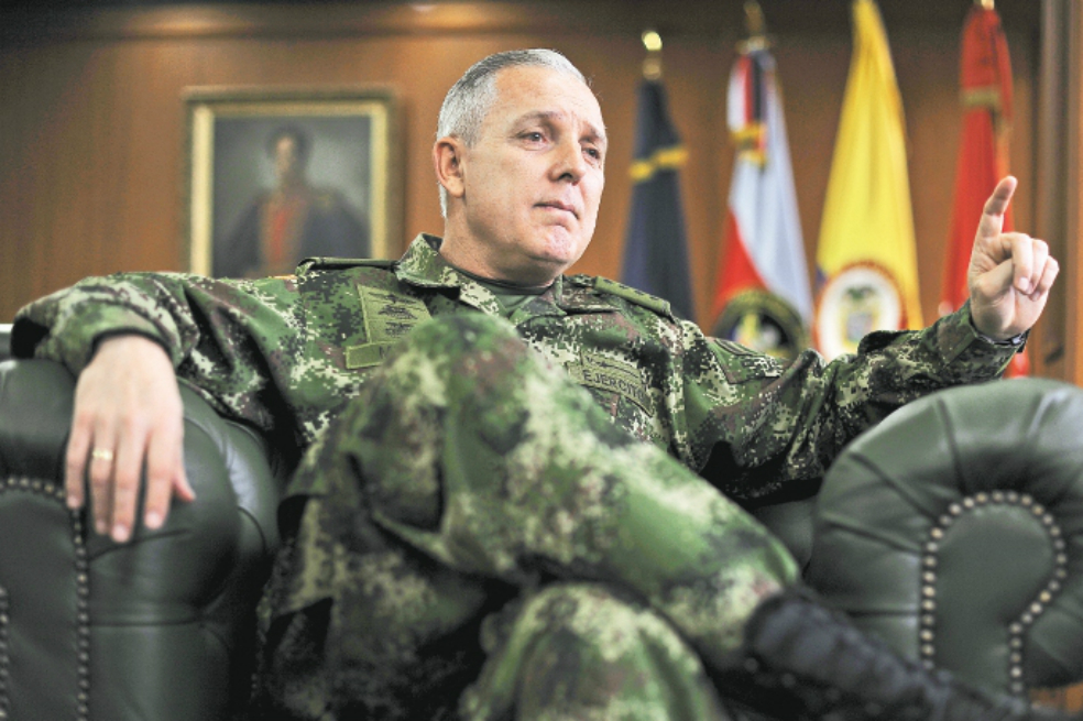 “Los militares le pondremos la cara y el pecho a la JEP”: general Mejía
