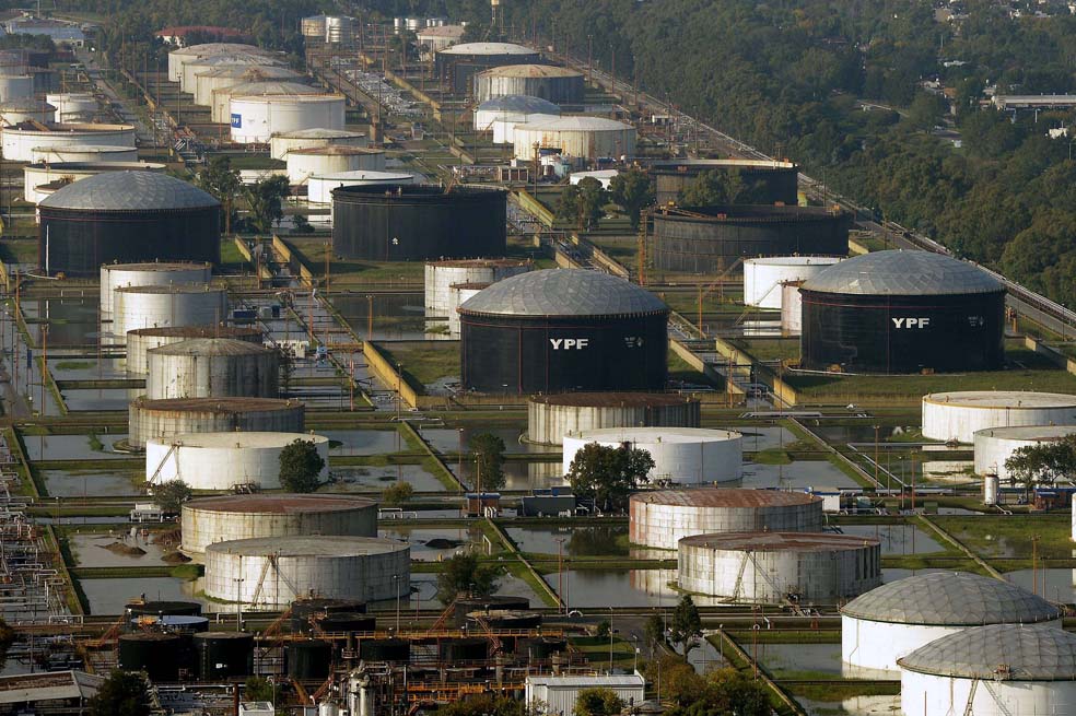 YPF busca socio para explotar petróleo