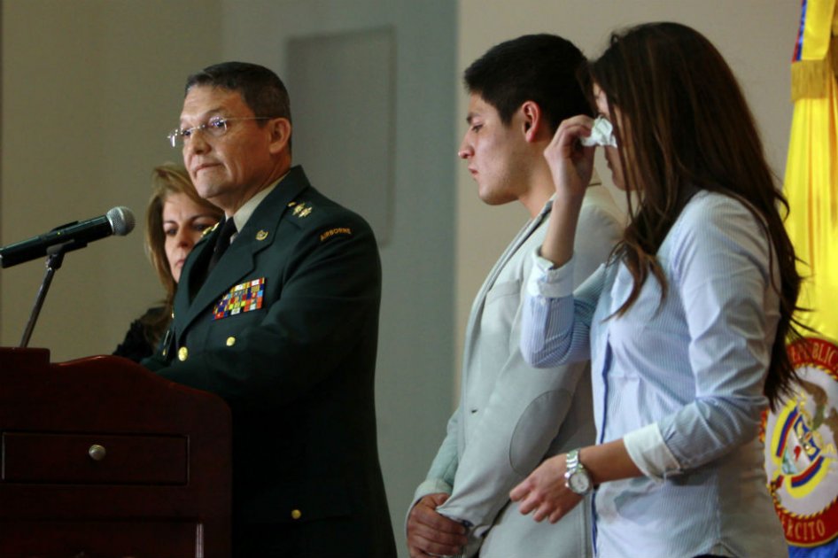 «He solicitado al Gobierno Nacional mi retiro»: general Alzate