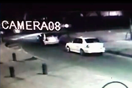 Esposa de implicado en muerte de agente Watson pide que no lo extraditen