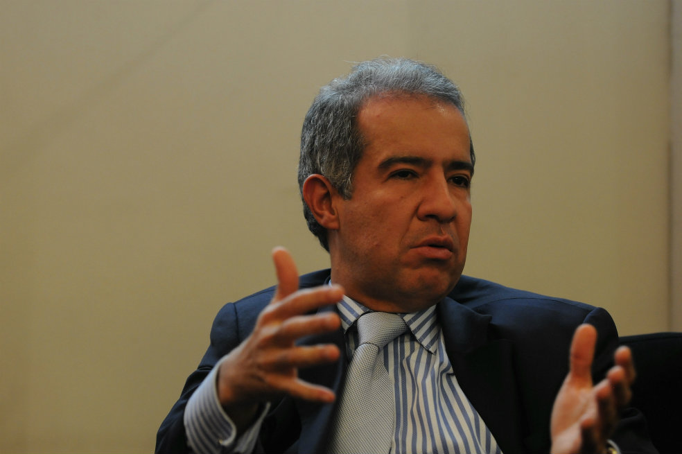 Reiteran pago de Auc para elegir a Iguarán