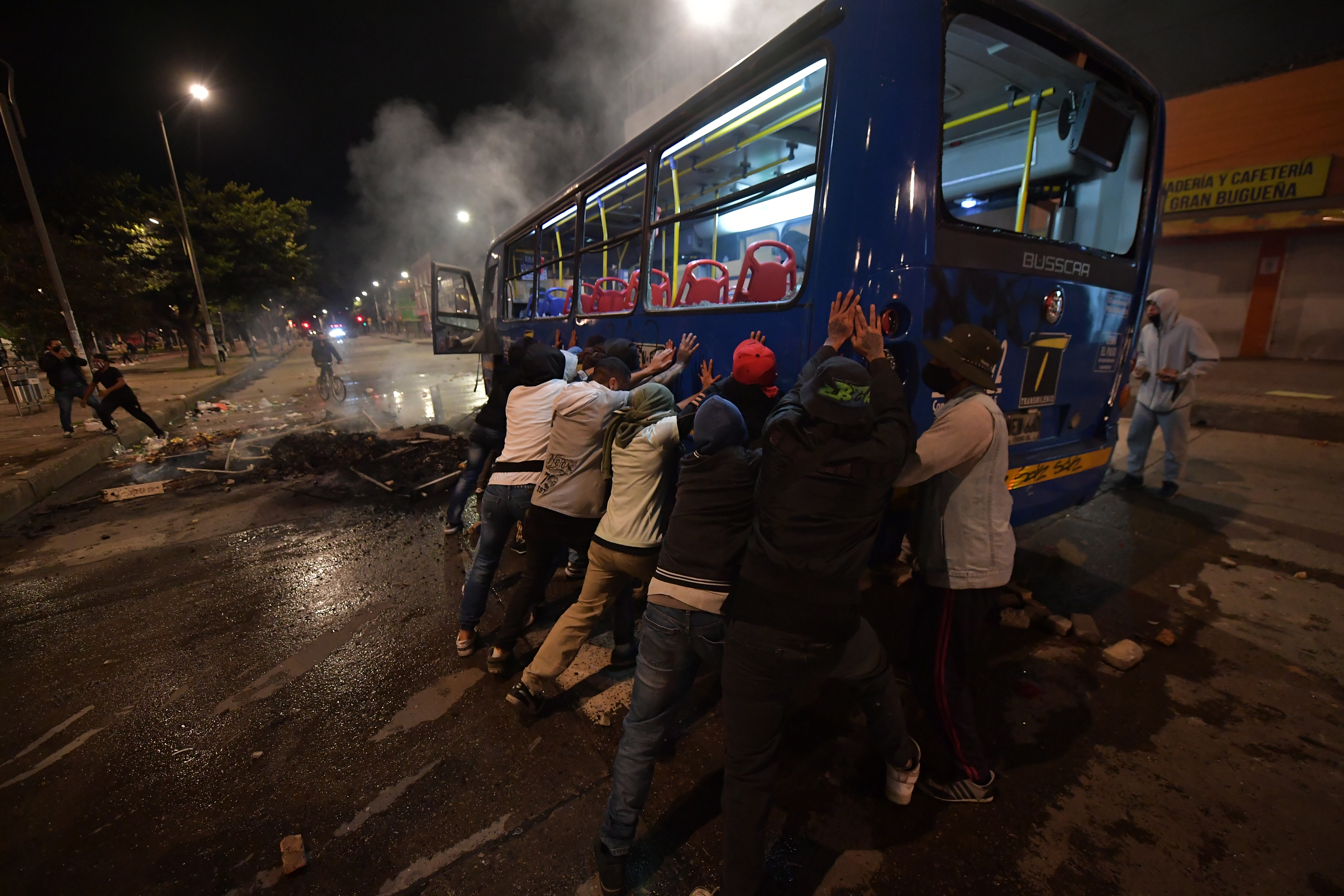 “Destruir a Bogotá no va a arreglar la Policía”: Claudia López