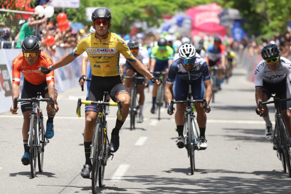 El rey del embalaje: Nelson Soto ganó la primera etapa de la Vuelta a Colombia