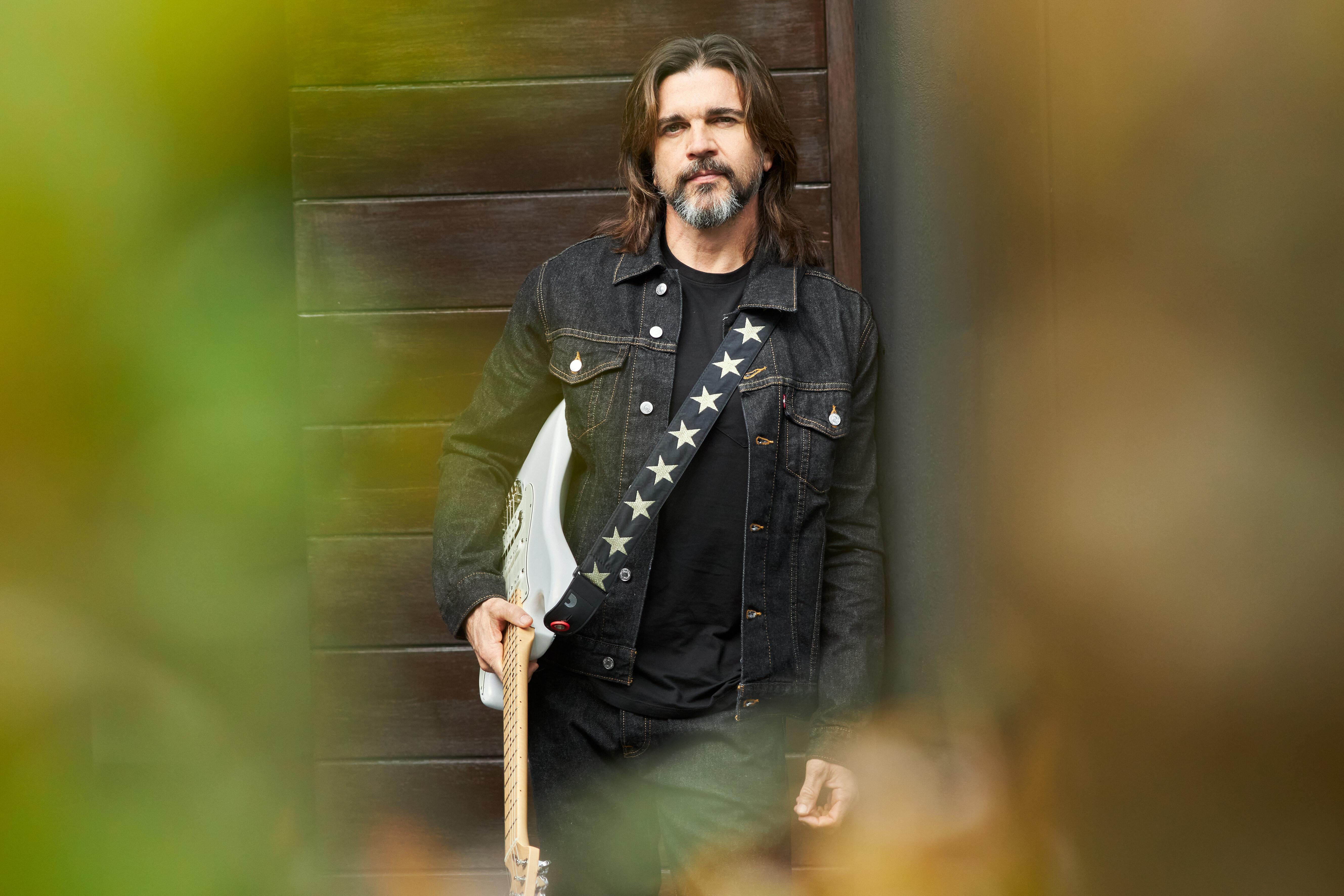Fotos: Así es la casa de Juanes en Medellín. Sus fans se pueden quedar una noche