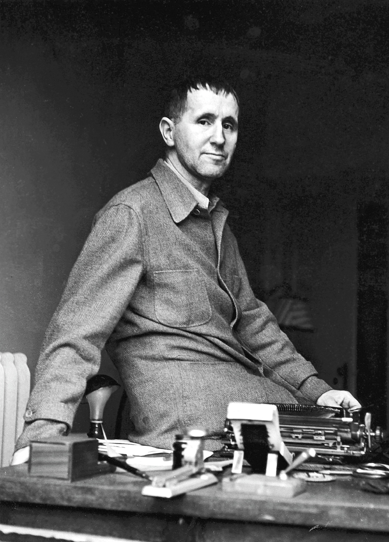 “Hay hombres que luchan toda la vida”: Bertolt Brecht (Políticamente artistas XIX)