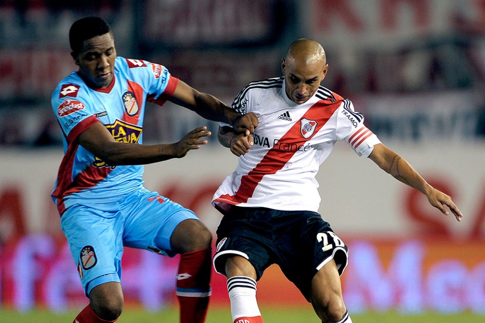 River no pudo con Arsenal y Newell’s persigue a Lanús en Argentina