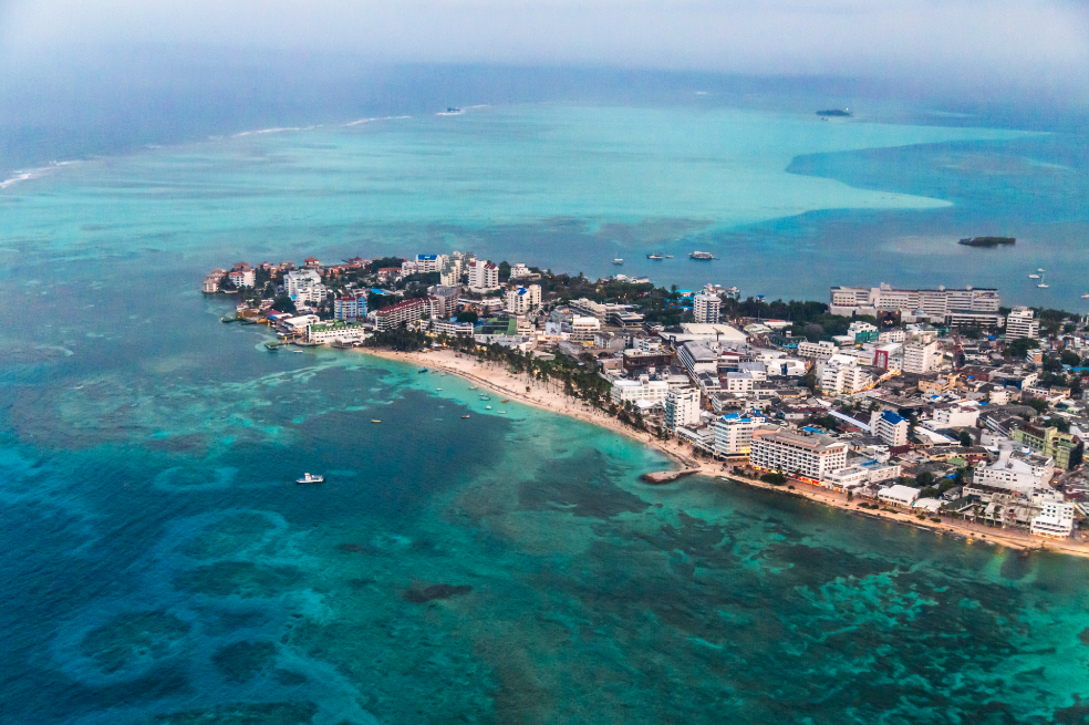 Sunwing anuncia un vuelo directo semanal entre Montreal (Canadá) y San Andrés