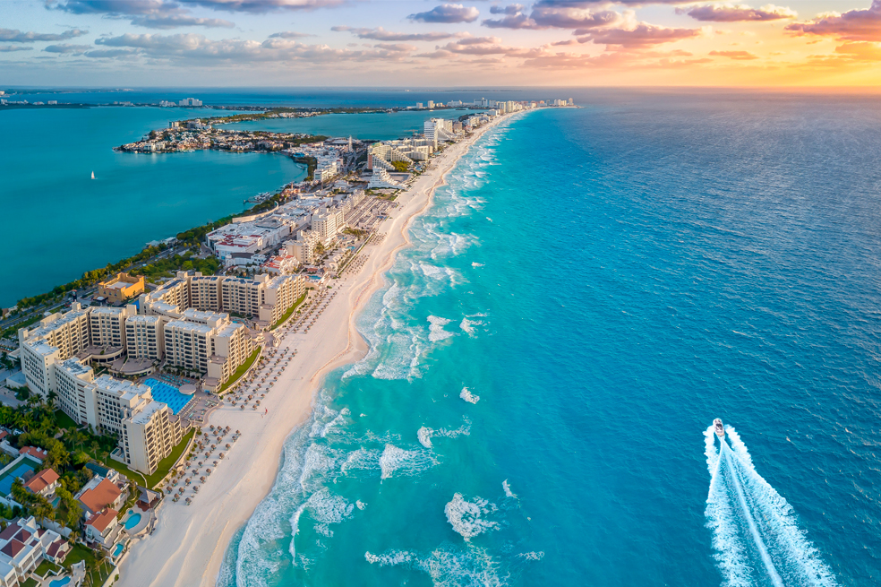 ¿Cuál es la mejor aerolínea colombiana para ir a Cancún?