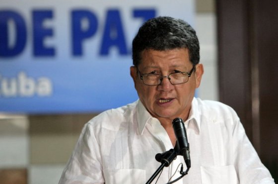 Guerra sucia contra izquierda y ataques paramilitares imposibilitan paz: Farc