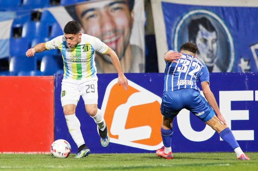 Barristas de Aldosivi quemaron los autos de sus jugadores