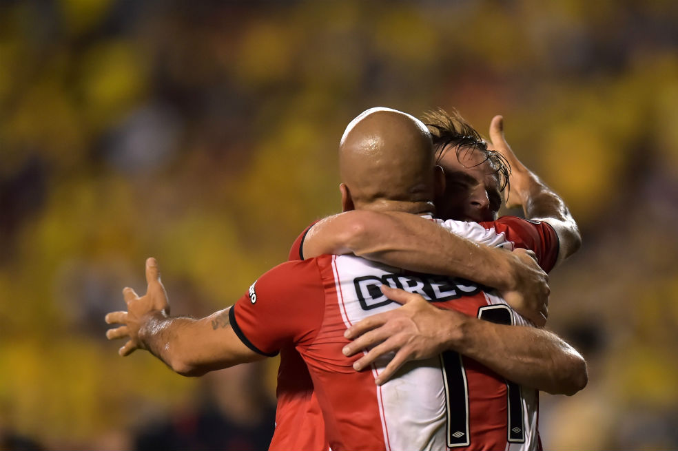 Estudiantes venció a Barcelona pero quedó eliminado de la Libertadores