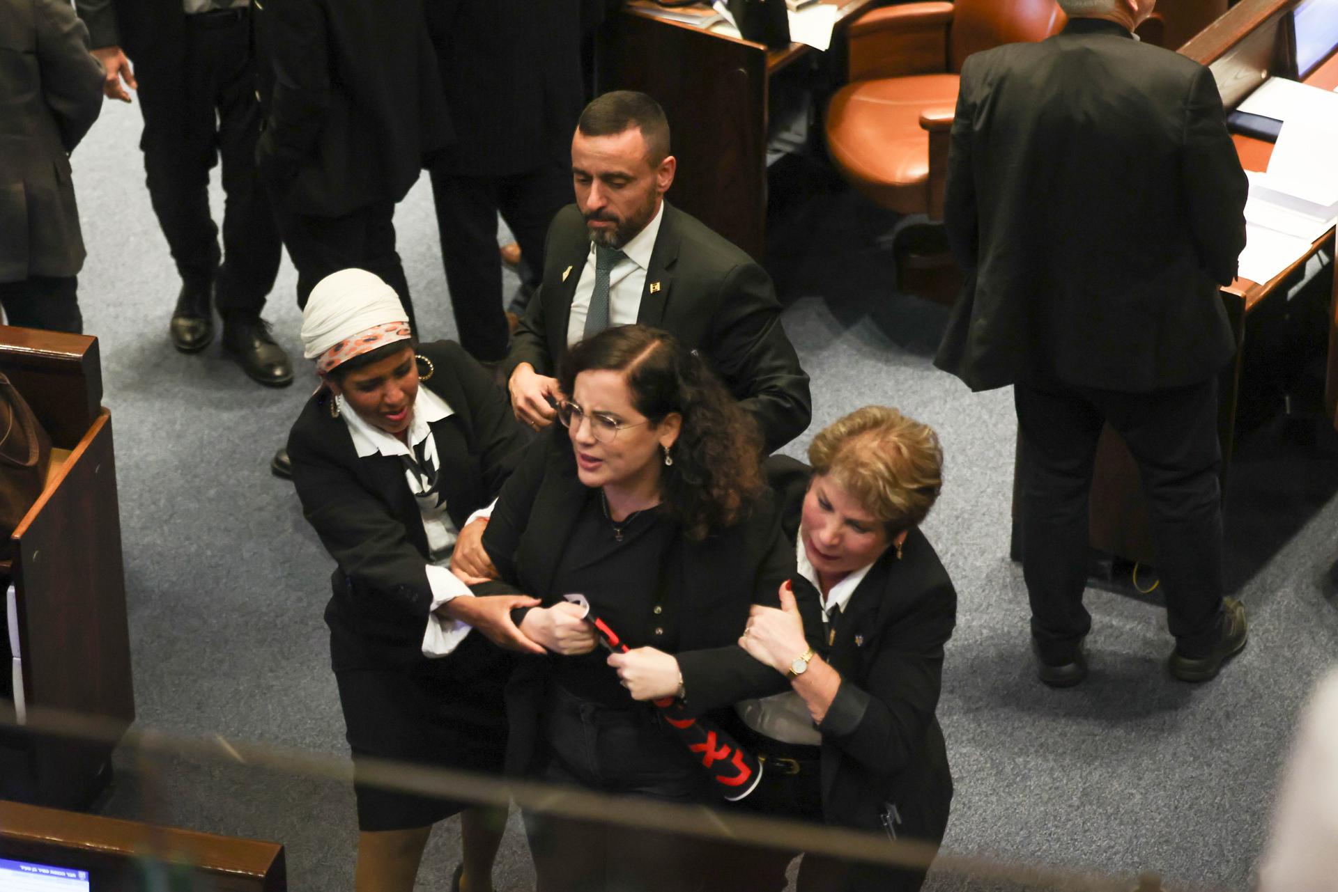 Informe en Israel acusa a Hamás de violencia sexual y “actos de genocidio” en ataque de 2023