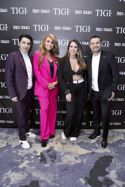 Leonardo Valencia, Patty Benavides, Carmen Díaz y Cristian Puentes
