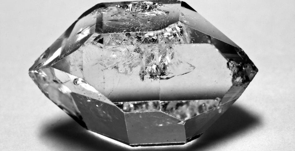 Cristales, cuarzos y piedras preciosas para tu signo