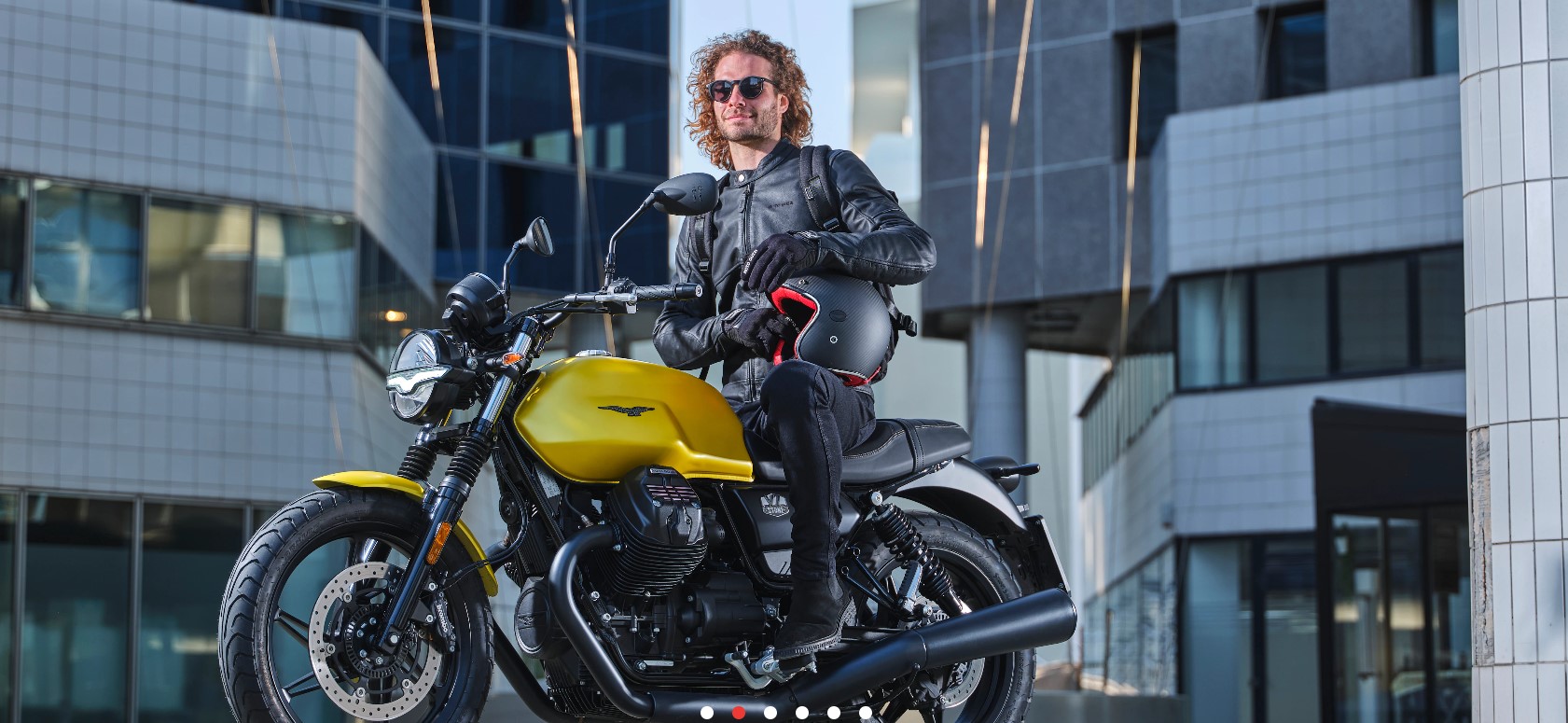 Moto Guzzi V7 Stone