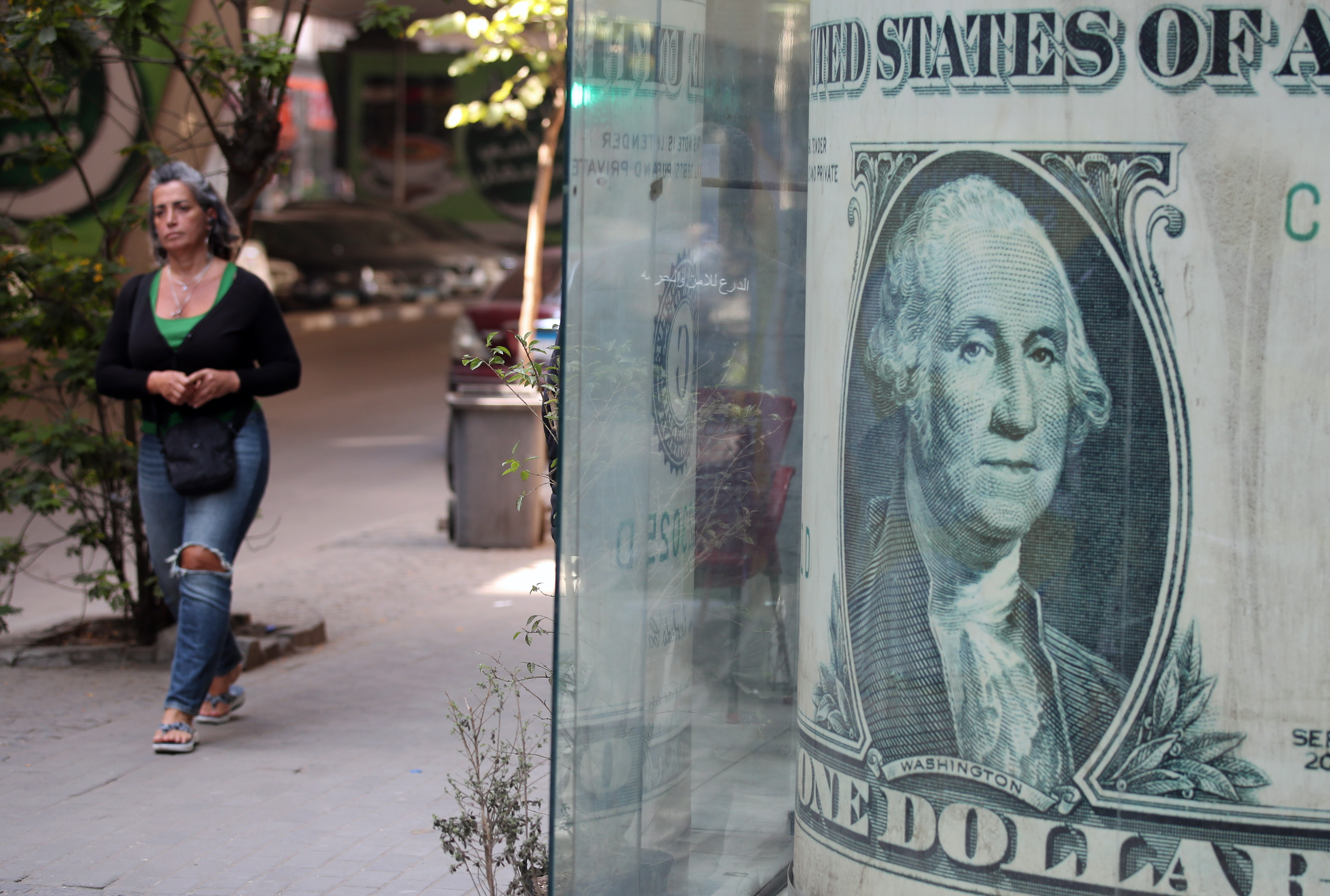 Europa ve límites para usar USD 10 billones en activos contra EE. UU.