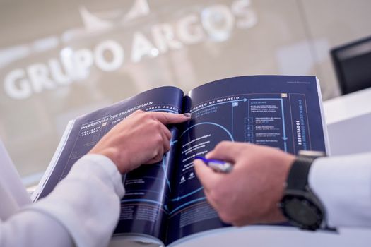 Avanza la separación accionaria entre Grupo Agros y Sura: ¿qué pasos faltan?
