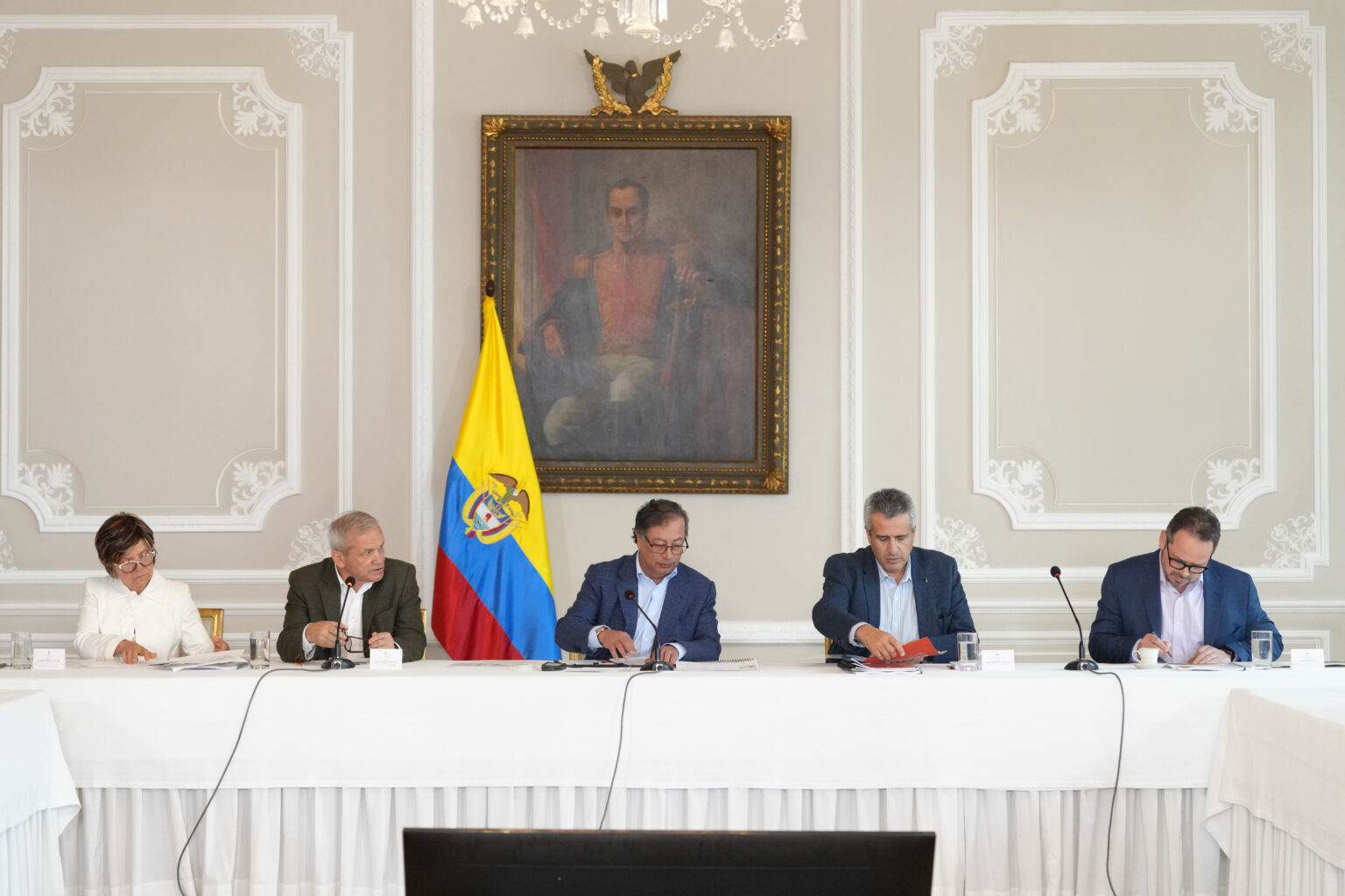 La Comisión Nacional de Garantías de Seguridad (CNGS), creada en el Acuerdo de Paz, aprobó la política pública y criminal en materia de desmantelamiento de las organizaciones con conductas criminales, siete años después de la firma del Acuerdo de La Habana de 2016.