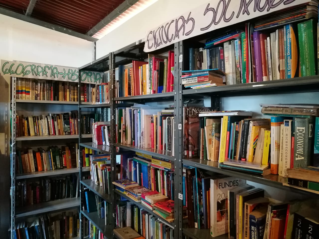 La primera biblioteca de la zona de reincorporación de Icononzo