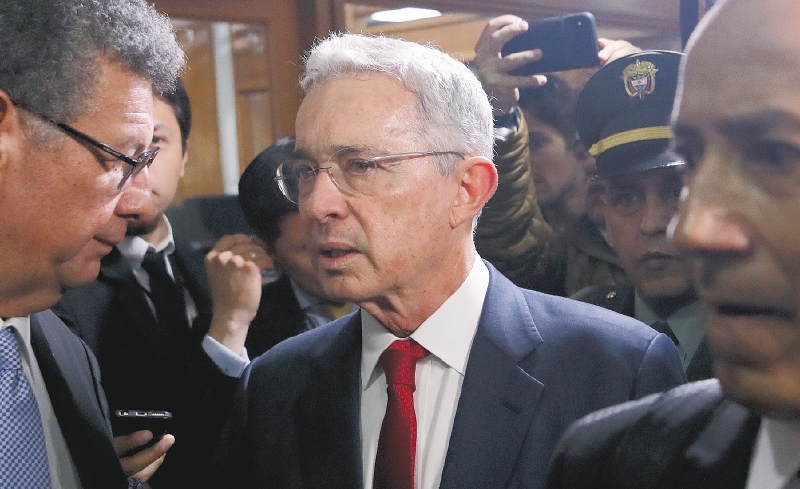 Caso Uribe: Fiscalía revive audios que favorecen al expresidente