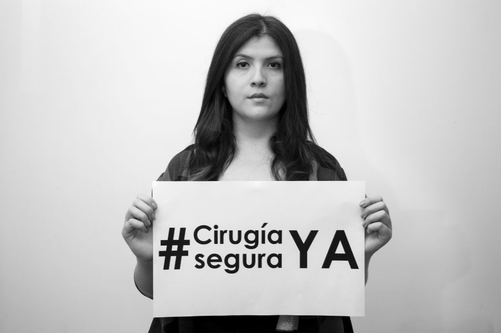 Así son las lamentables cicatrices que dejó una cirugía estética mal realizada