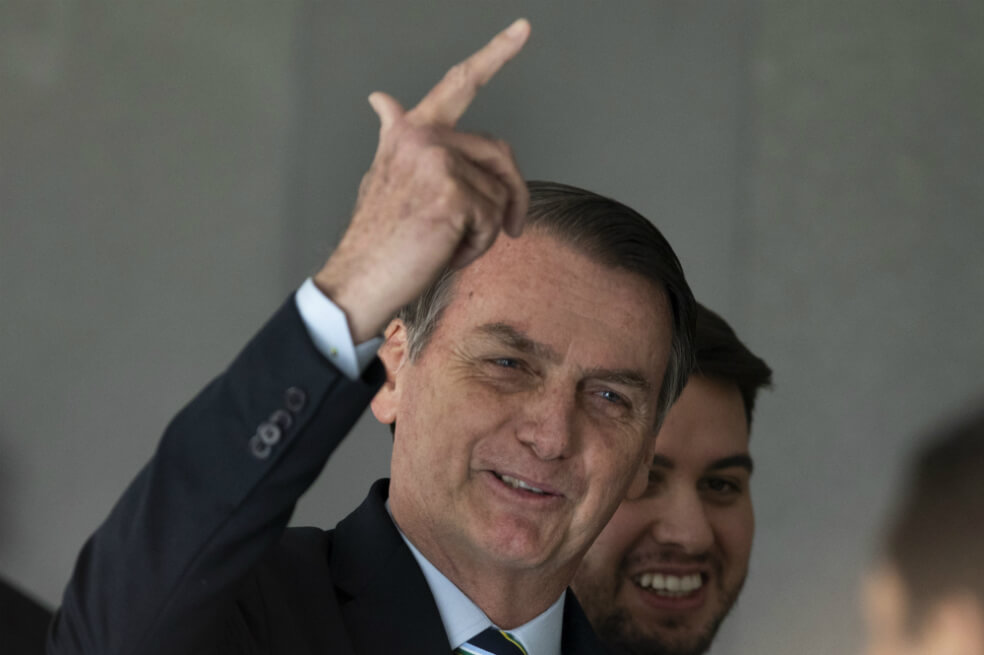 Bolsonaro llega a EE. UU. para reforzar sus lazos con Trump