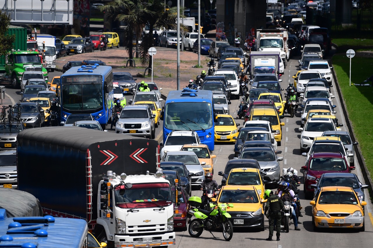 ¿Va a viajar? Estas son las multas más comunes a la hora de conducir en carretera