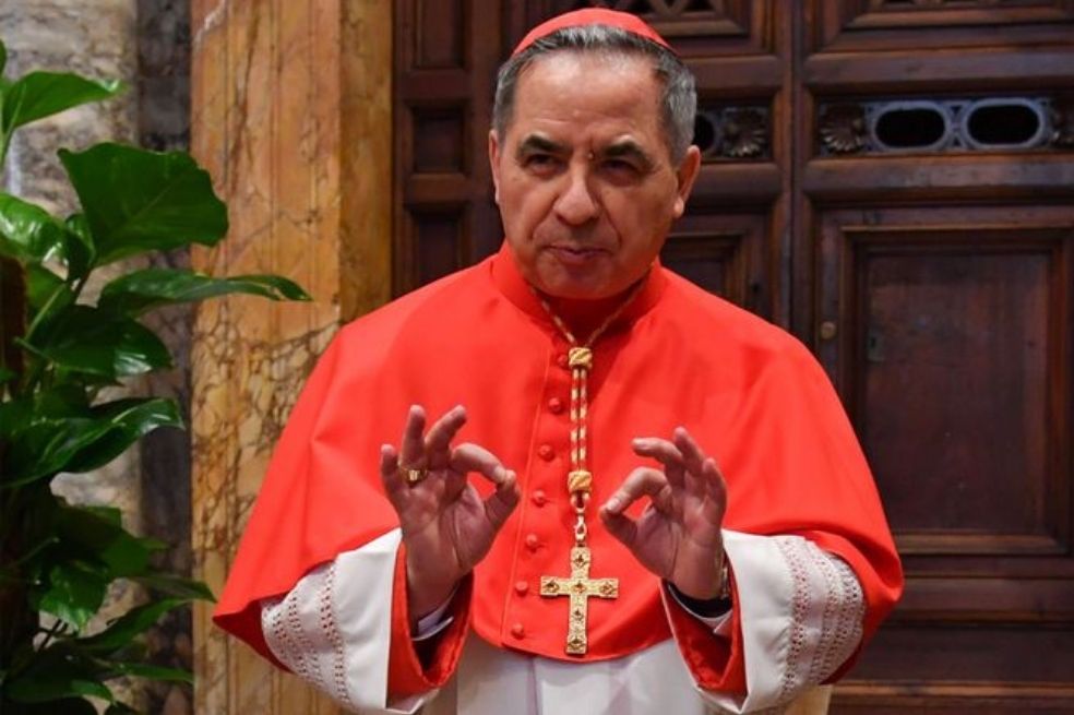 Angelo Becciu, el cardenal condenado a cinco años de cárcel por fraude