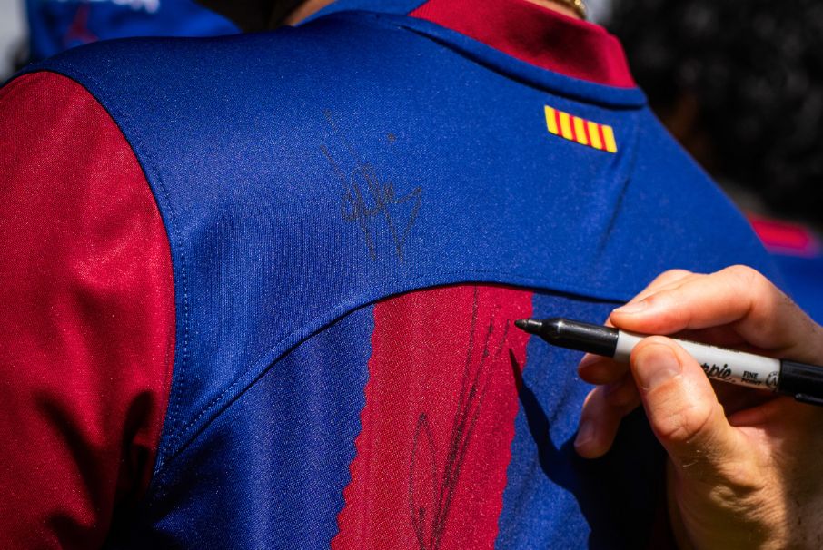 Un colombiano al FC Barcelona: el recibimiento de los jugadores fue inesperado