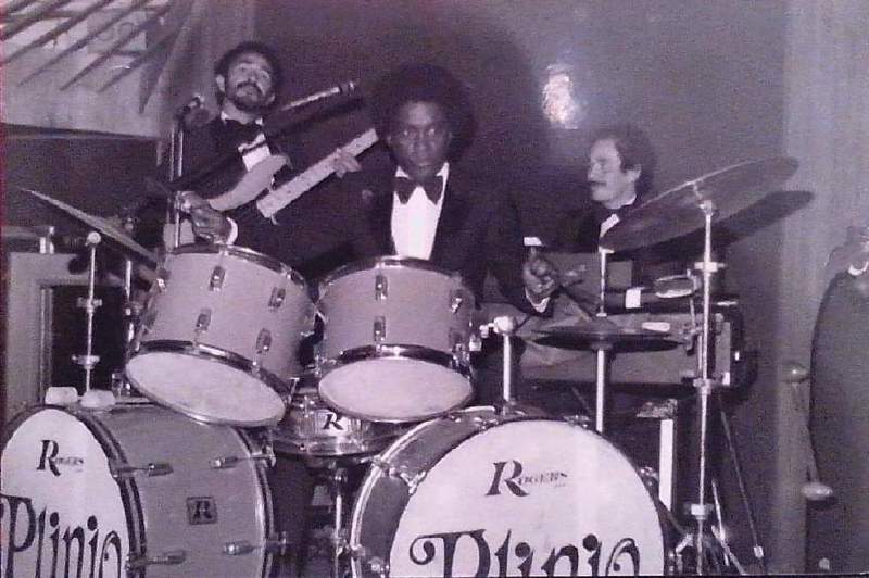 Plinio Córdoba: un mago detrás de la batería