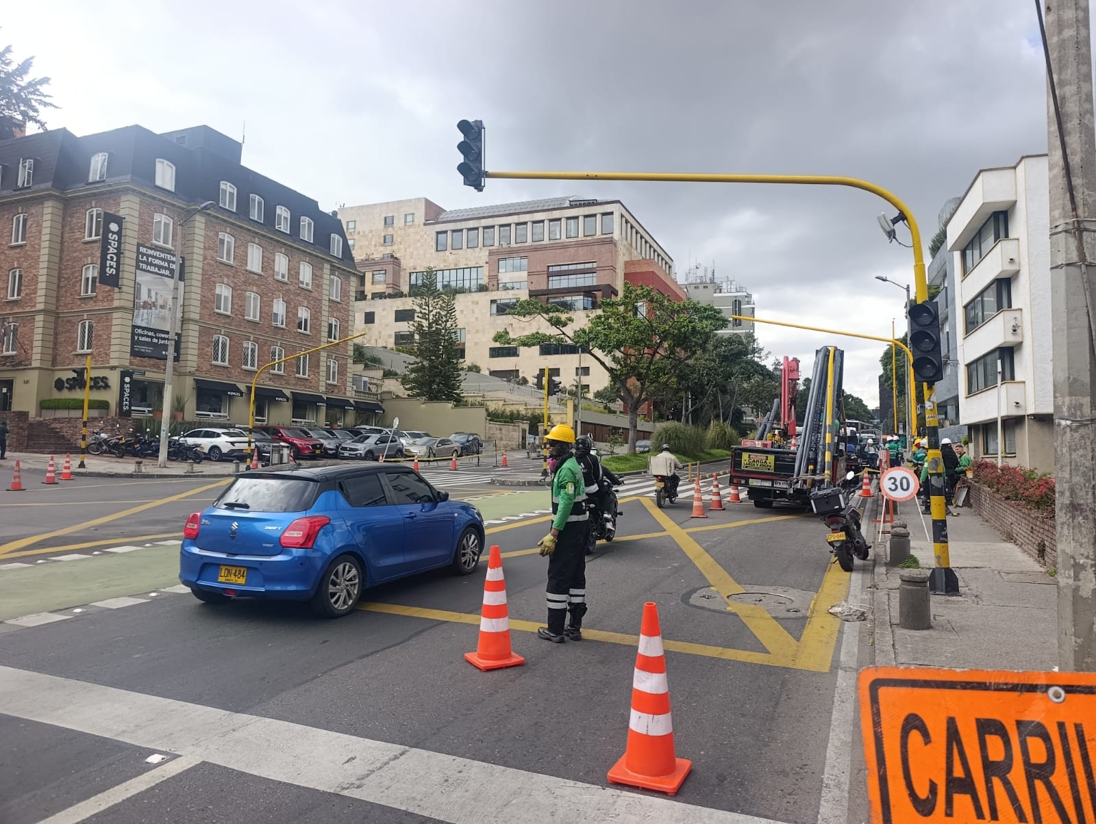 Arreglos de semáforos en la Carrera Séptima