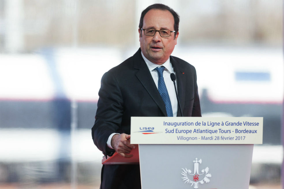 Disparo accidental durante discurso de Hollande hirió a dos personas