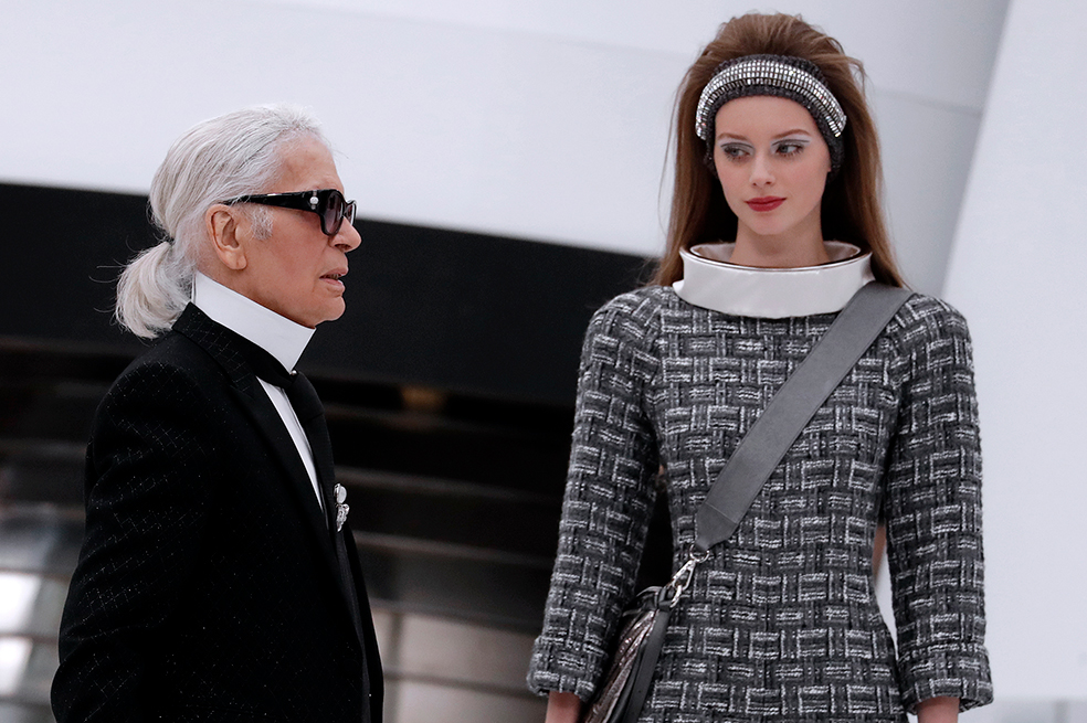 Dibuje a Karl Lagerfeld y gane una caja de colores de $8 millones