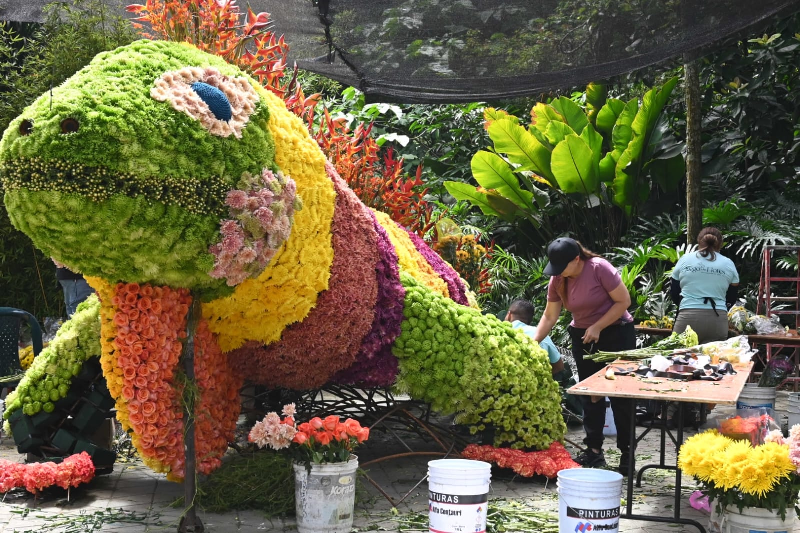 FLORECER 2025 es una celebración de la biodiversidad colombiana que une flores, arte, ciencia y comunidad en el Jardín Botánico de Medellín del 5 al 10 de agosto.