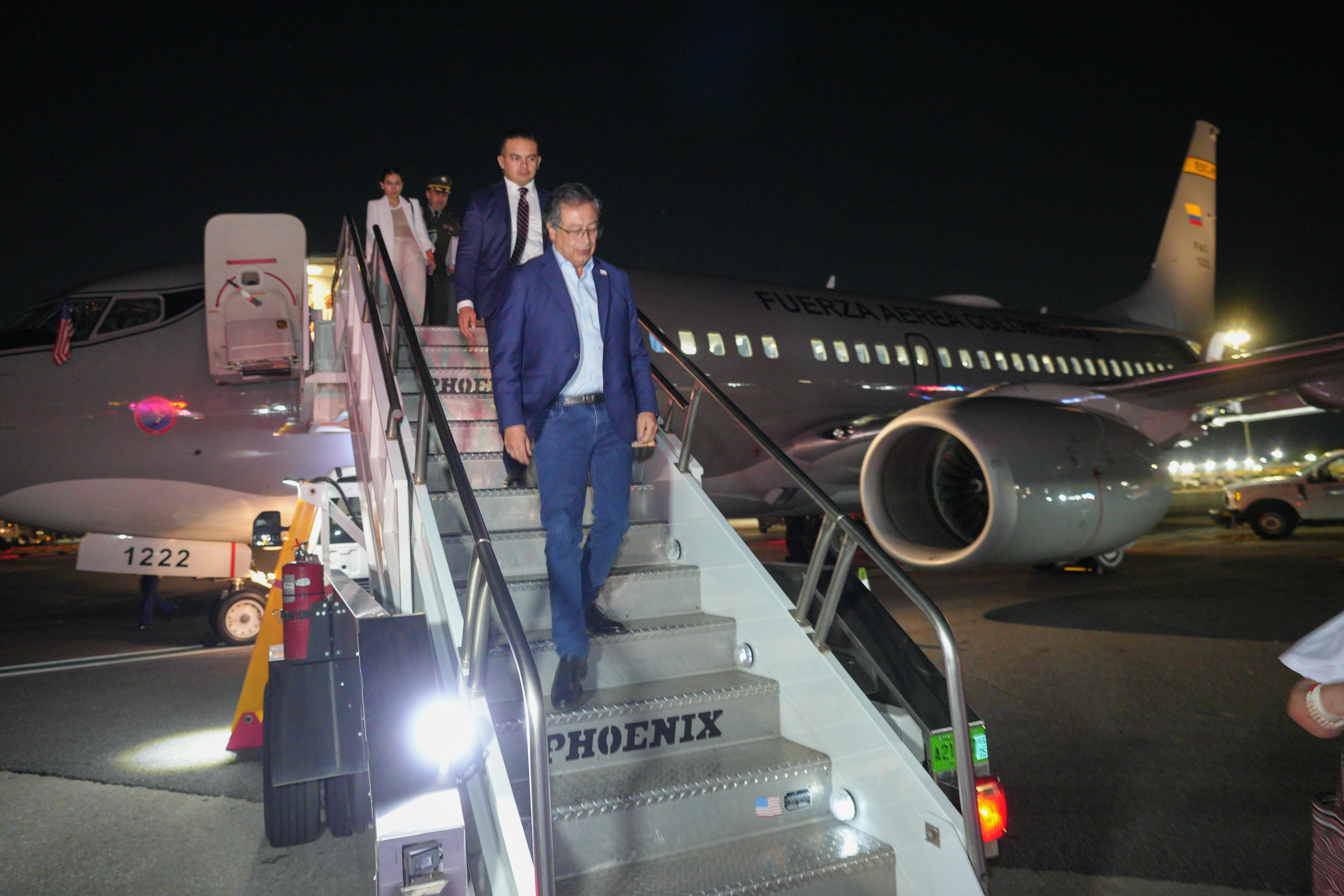 Petro dispuso avión presidencial para el retorno de colombianos deportados por Trump