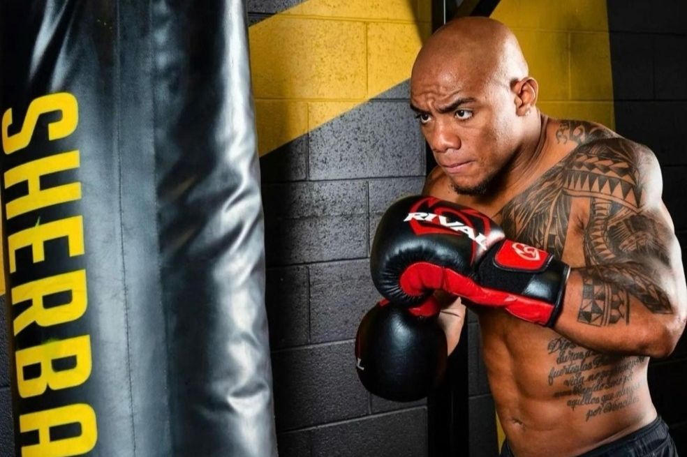 Óscar Rivas: “Vamos a dar de qué hablar en el mundo del boxeo”