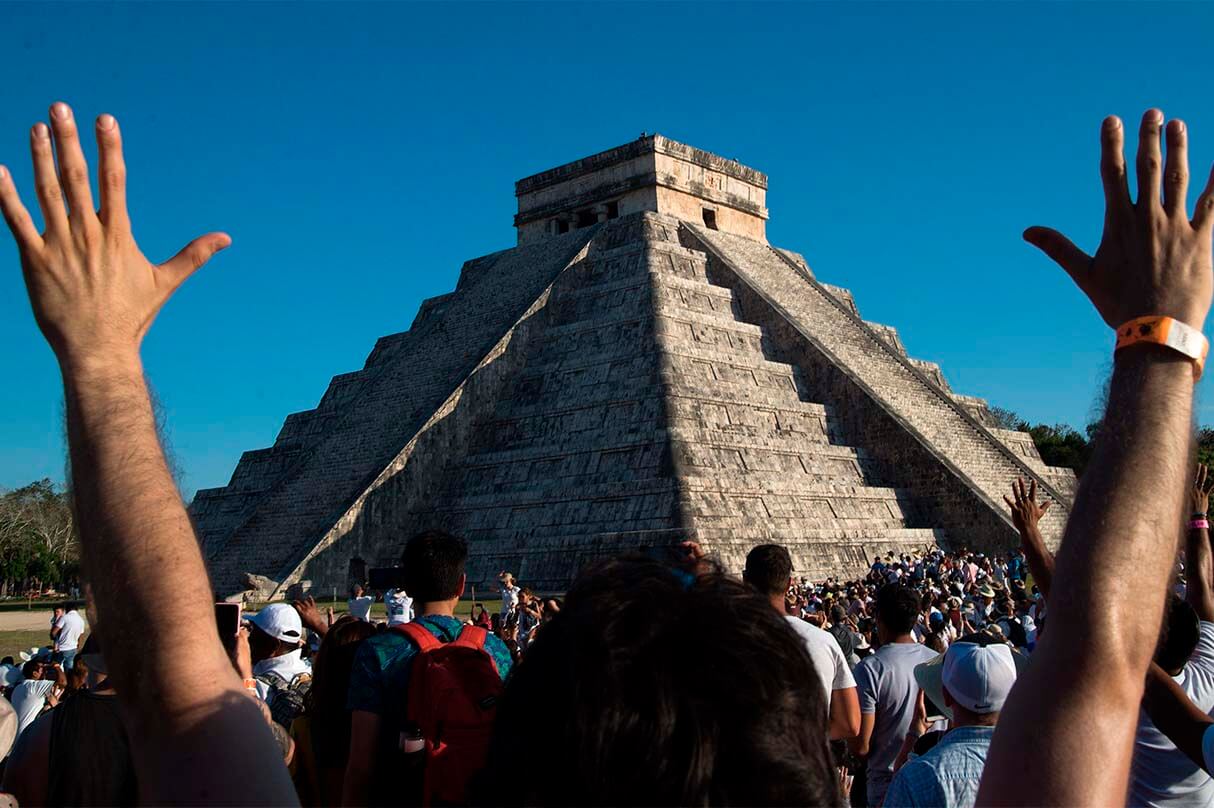 Crece protesta contra corrupción en ruinas mexicanas de Chichén Itzá
