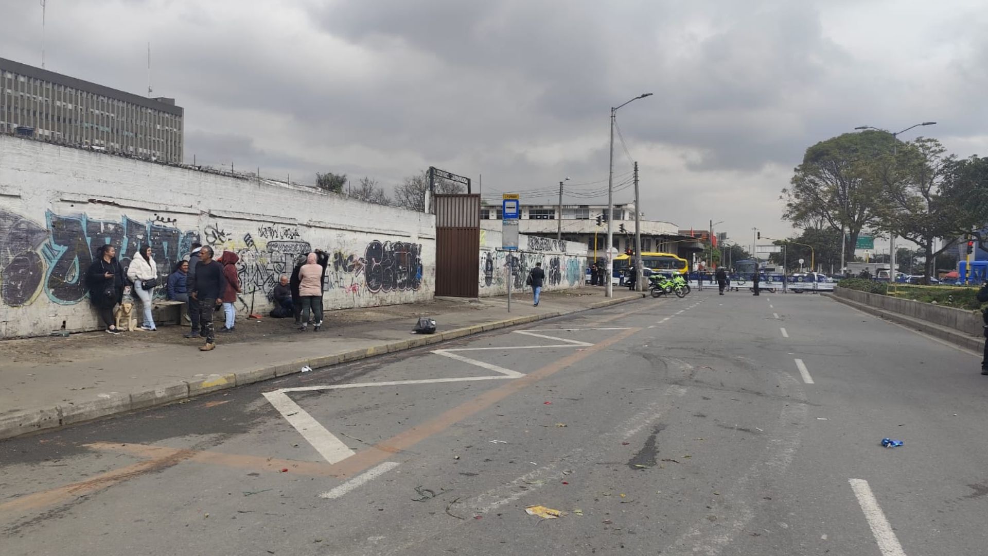 Distrito recuperó zona aledaña a Paloquemao: retiraron 1.000 kilos de basura