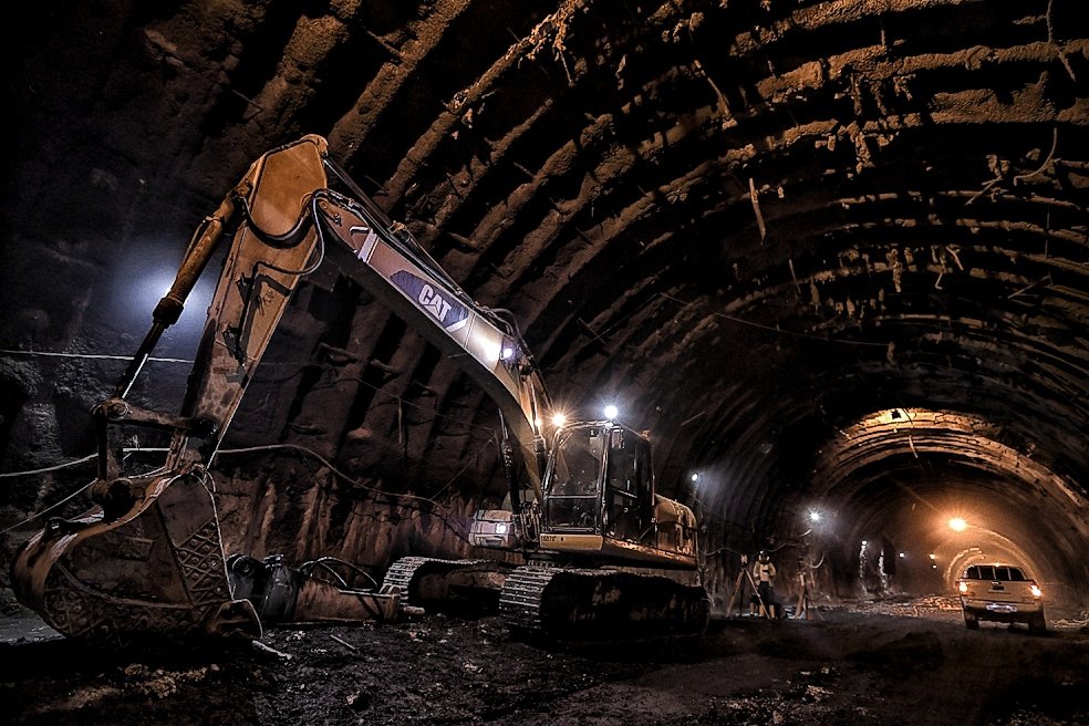 Auge bajo tierra: sube la producción de obras civiles en túneles, puertos y minas