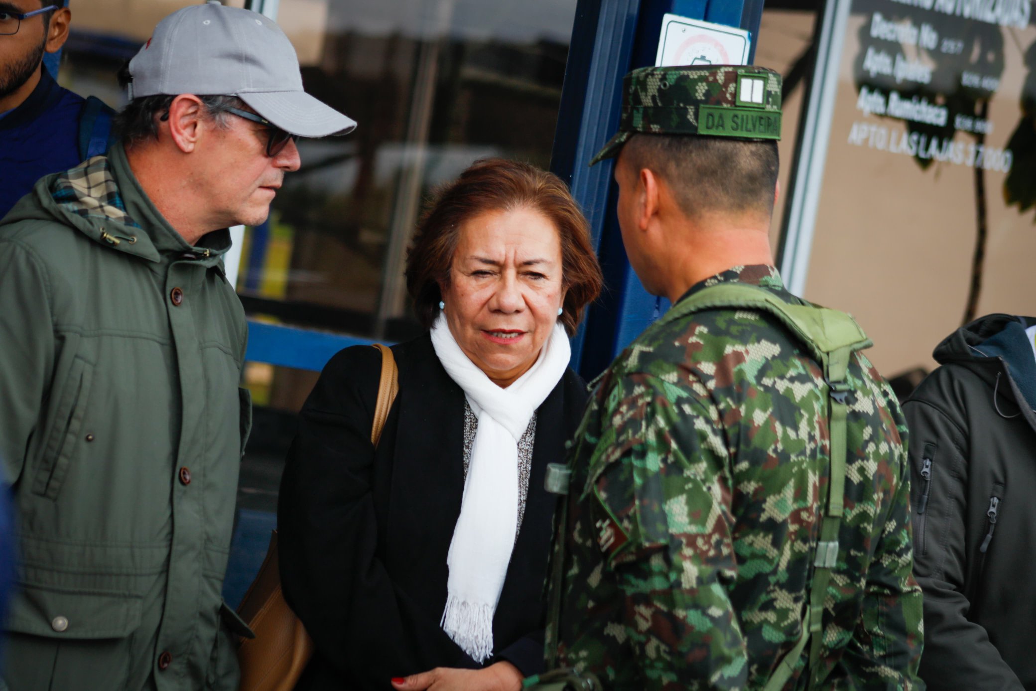 Cancillería recibirá colombianos deportados de Ecuador y protestó por “gesto inamistoso”