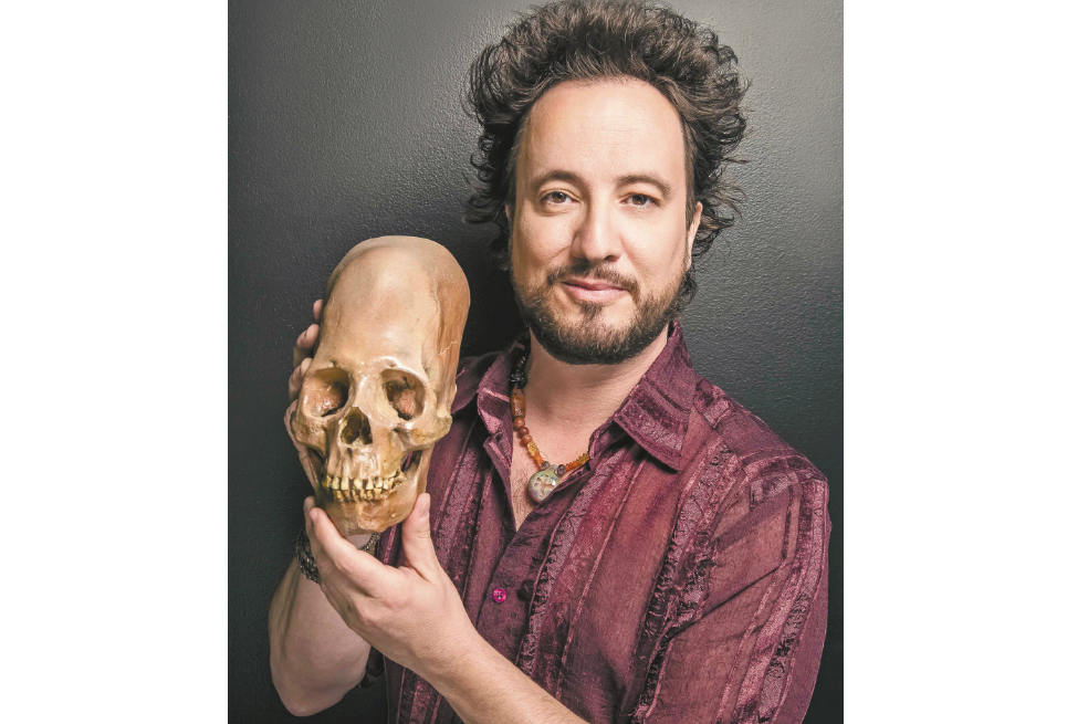 El hombre que atribuye a extraterrestres el desarrollo humano