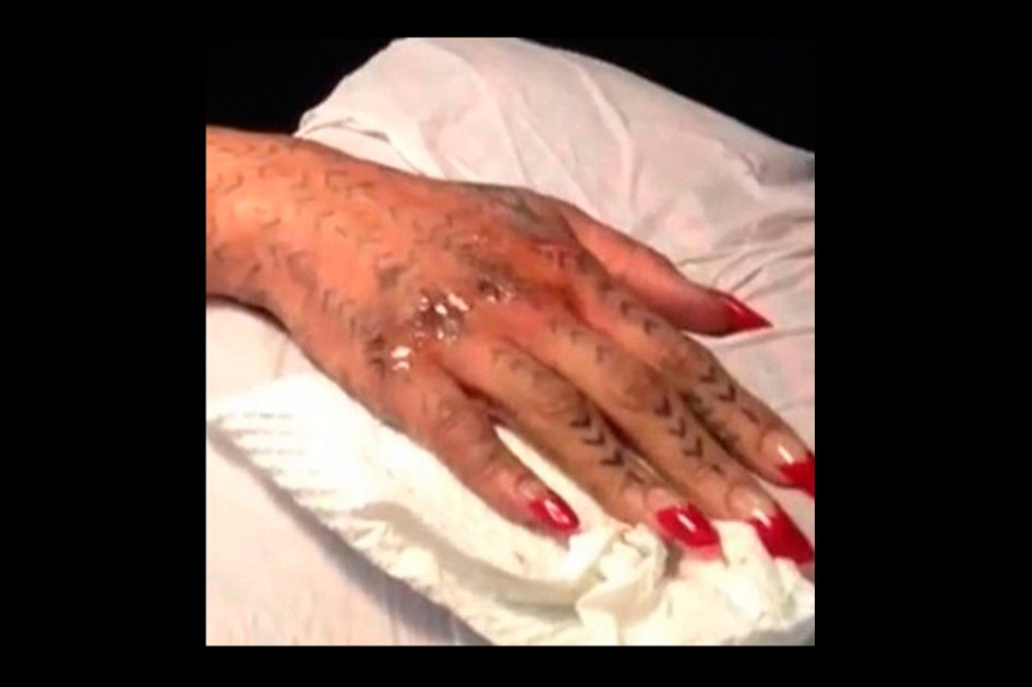El tatuaje que hizo llorar a Rihanna