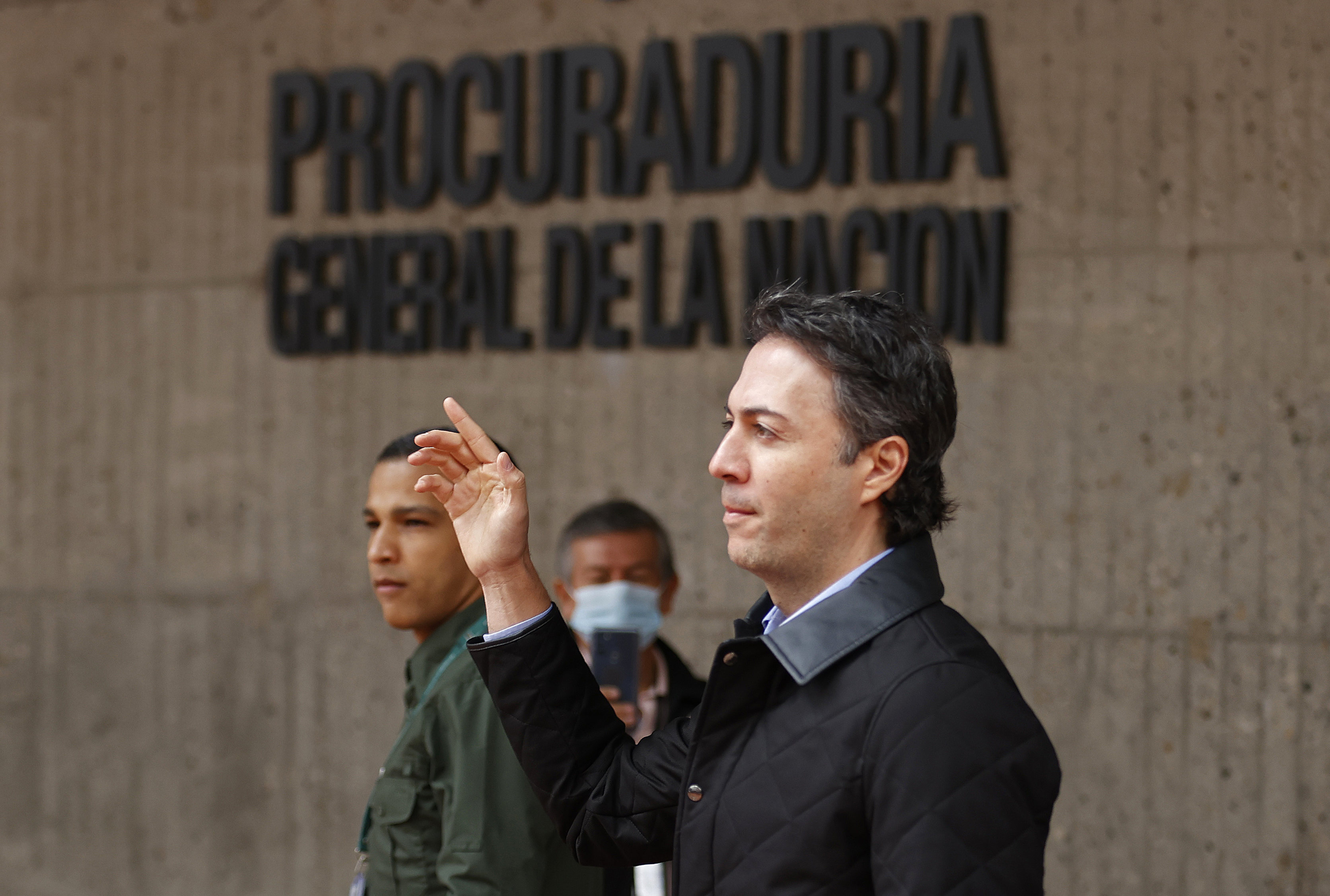 Asociación de padres responde a familias que discriminaron a hijas de Daniel Quintero