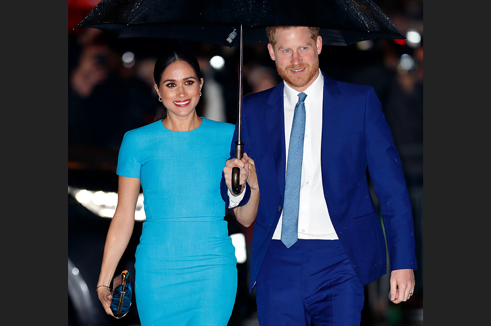 En cuanto a la biografía autorizada de Meghan y Harry, los editores pretenden mostrar la cara desconocida de la pareja, su vida íntima, disipando los rumores que supuestamente afectan a la pareja. “Es una grata sorpresa", han dicho tras conocer el éxito del libro en preventa uno de sus autores.