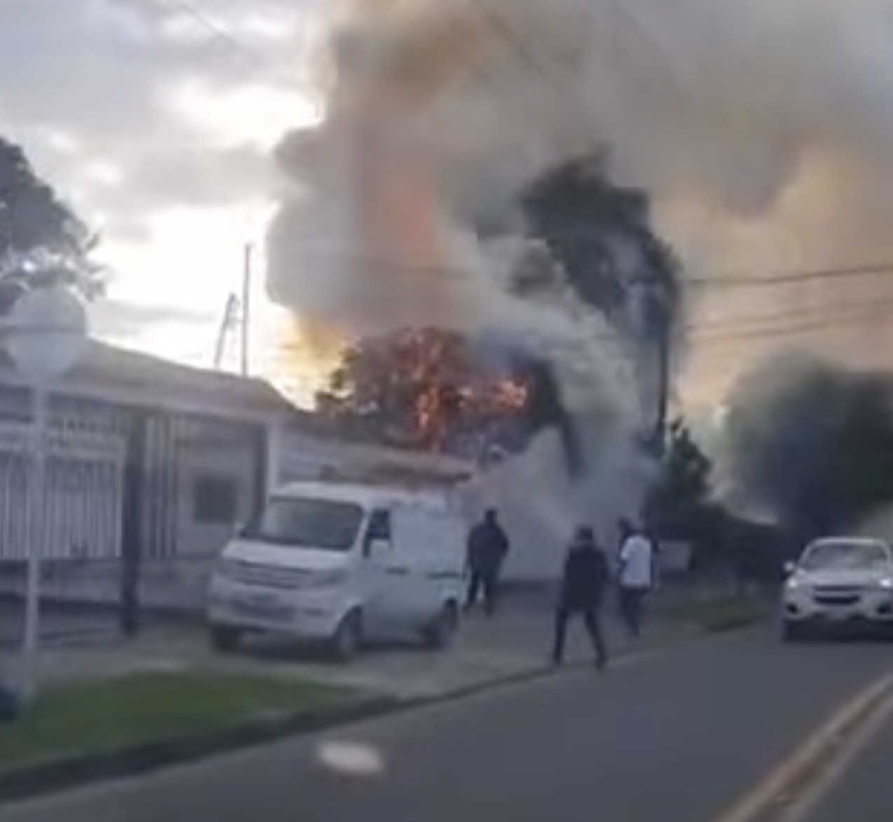 Incendio en el norte de Bogotá movilizó unidades de emergencia
