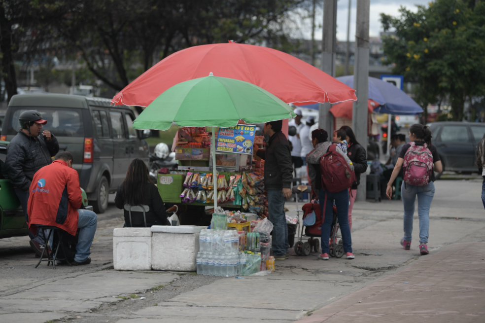 Faltan censo y políticas públicas para vendedores informales de Bogotá