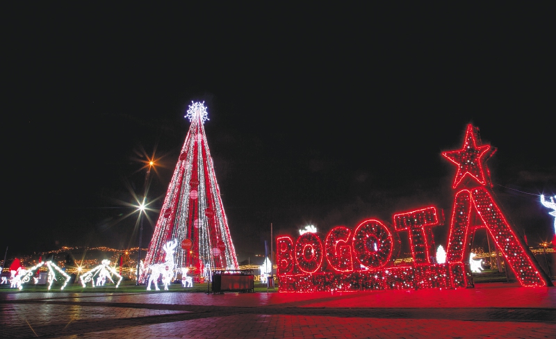 Una Navidad con el vacío de las 8.634 vidas que apagó el COVID-19