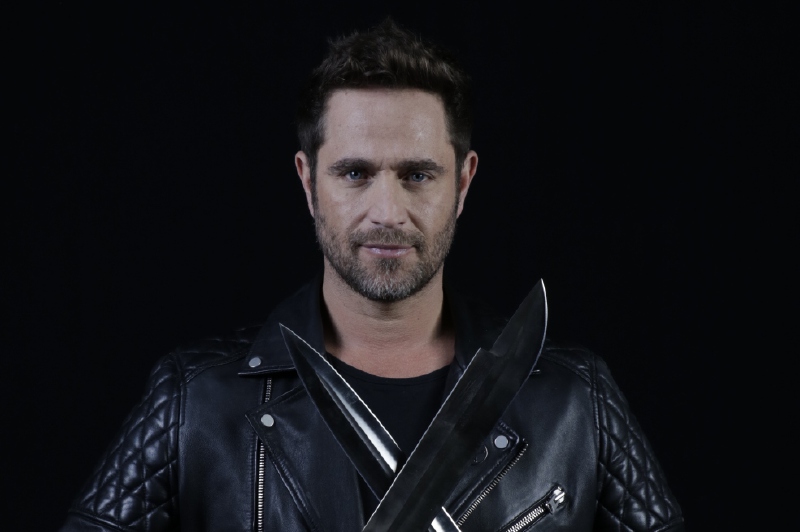 Michel Brown, la nueva cara de “Desafío sobre fuego”