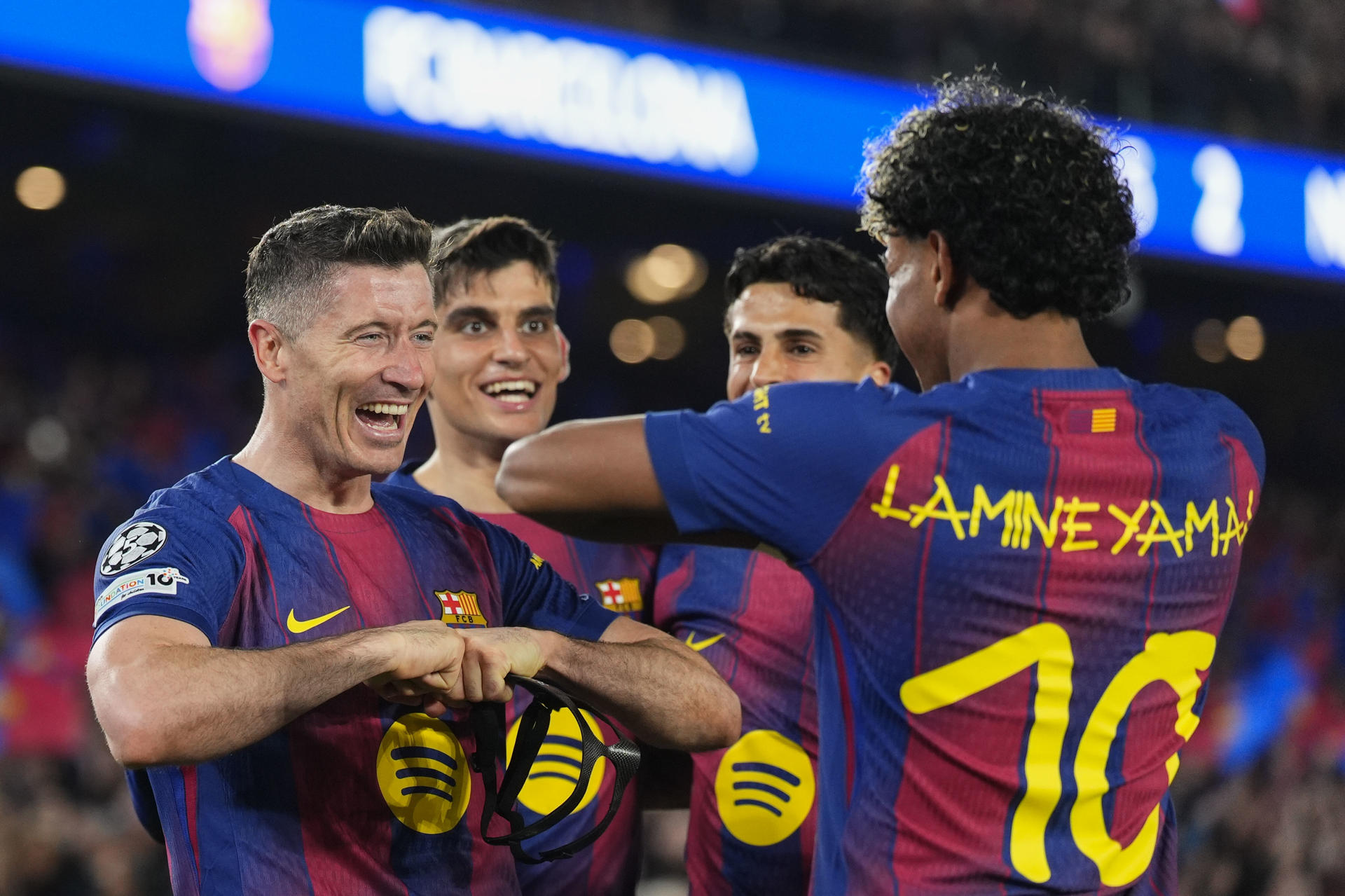 Barcelona aplastó a Newcastle y avanzó a los cuartos de final de la Champions League