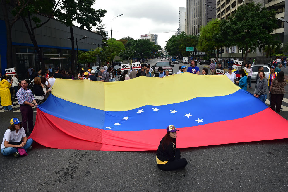 Comienzan bloqueos en Venezuela en contra de la Constituyente